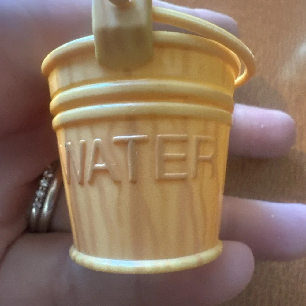 Vintage Marchon Inc. Model Horse Accessory Water Bucket & Trophy Stable 1988